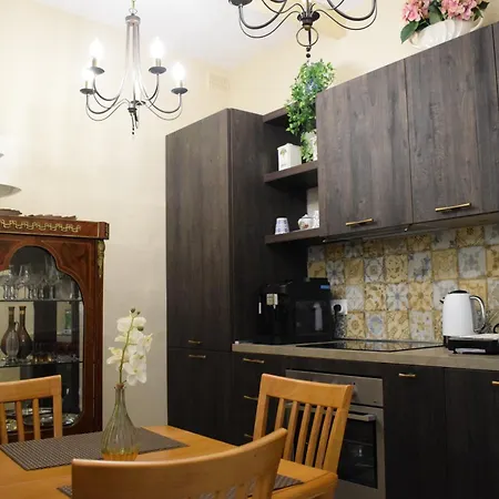 Cottonera Lines Boutique